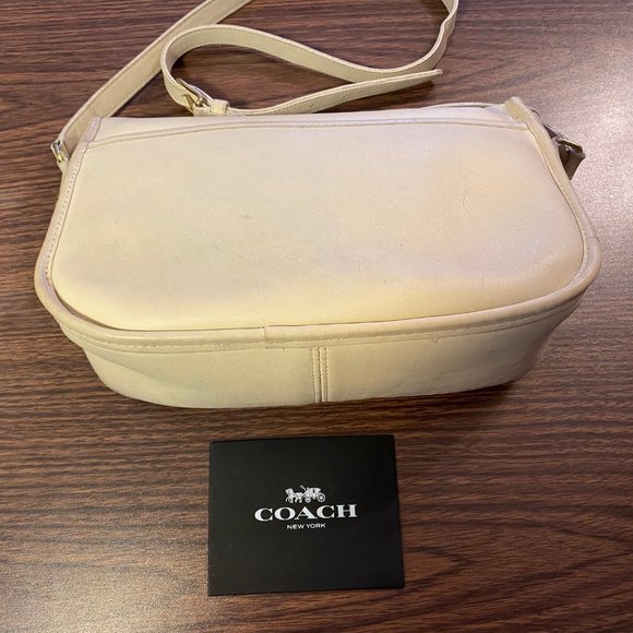 Vintage Coach Bone Leather Crossbody Handbag with Unique Serial Number - Picture 3 of 11
